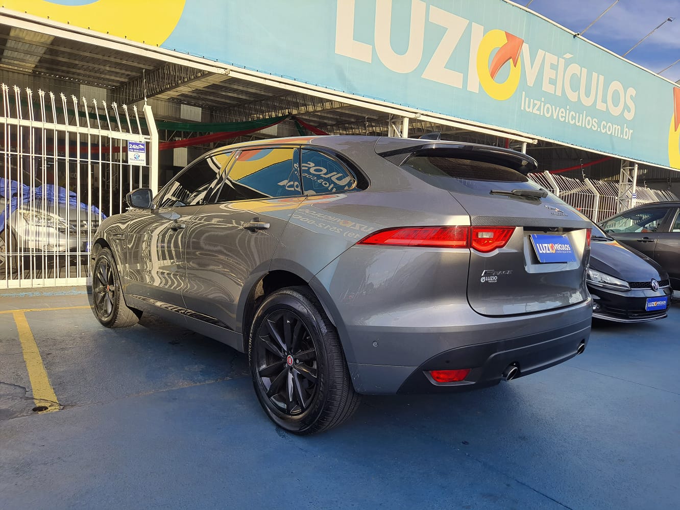 Jaguar F-Pace 2.0 R-Sport 4WD