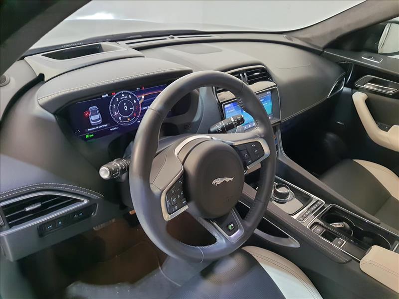 Jaguar F-Pace 2.0 R-Sport 4WD