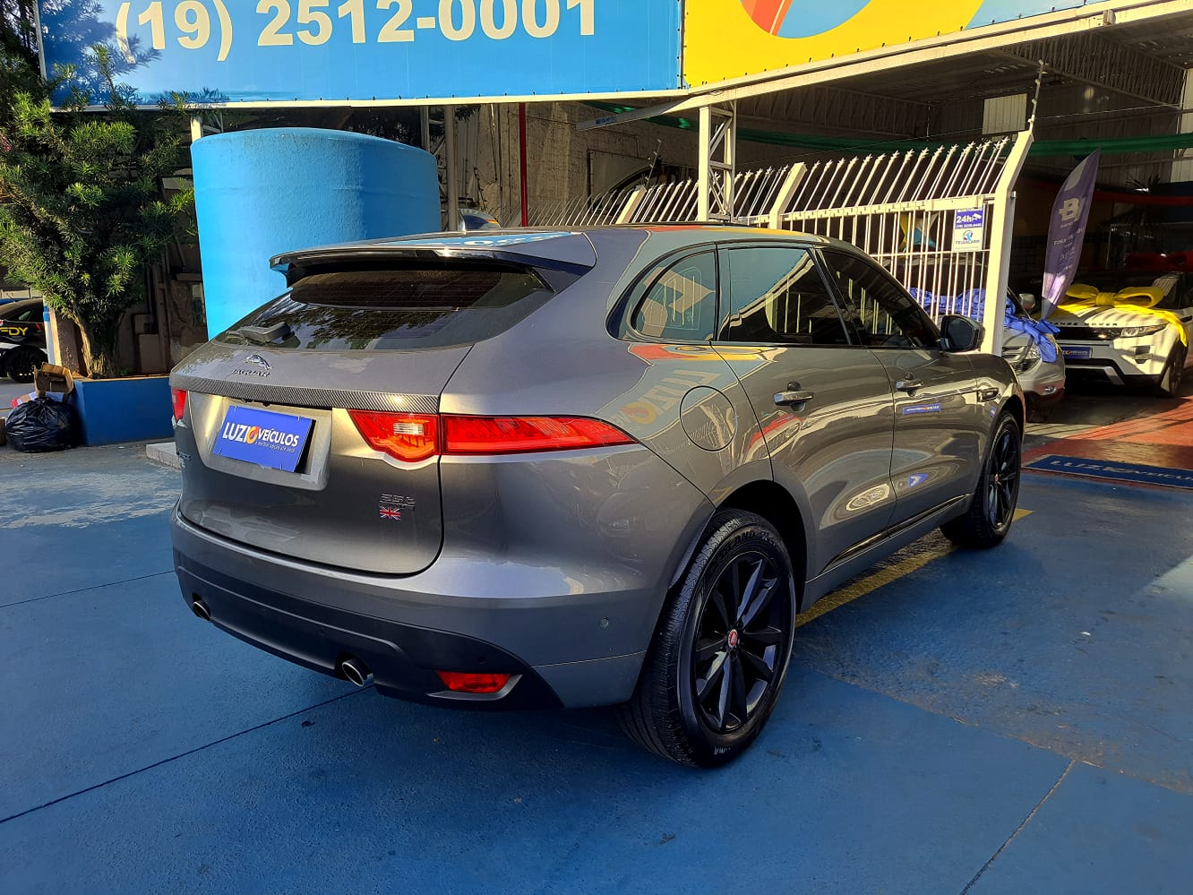 Jaguar F-Pace 2.0 R-Sport 4WD