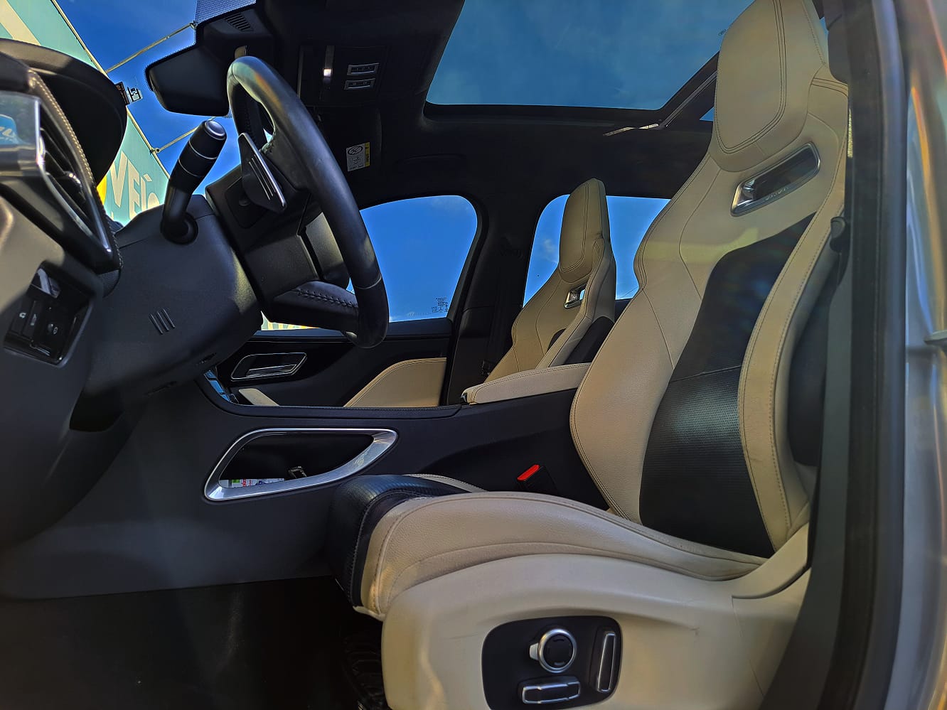 Jaguar F-Pace 2.0 R-Sport 4WD
