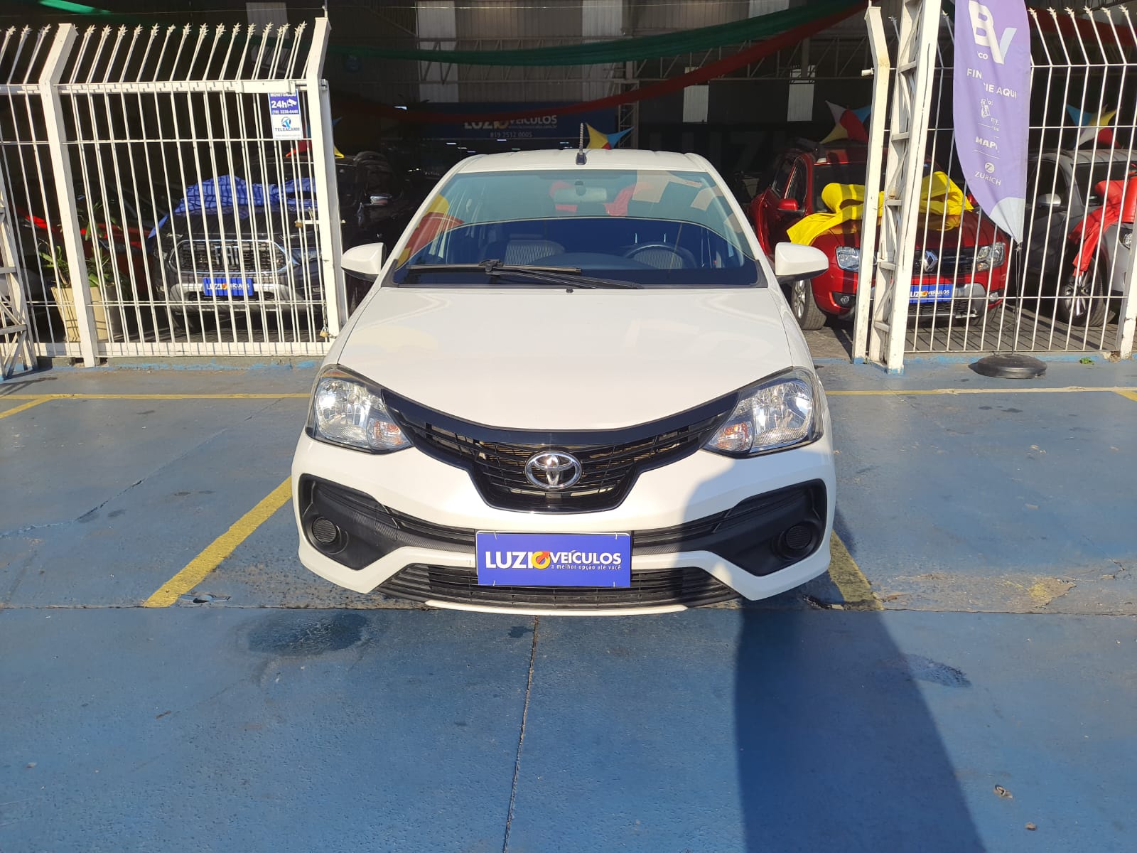 Toyota Etios Sedan X 1.5  Flex 
