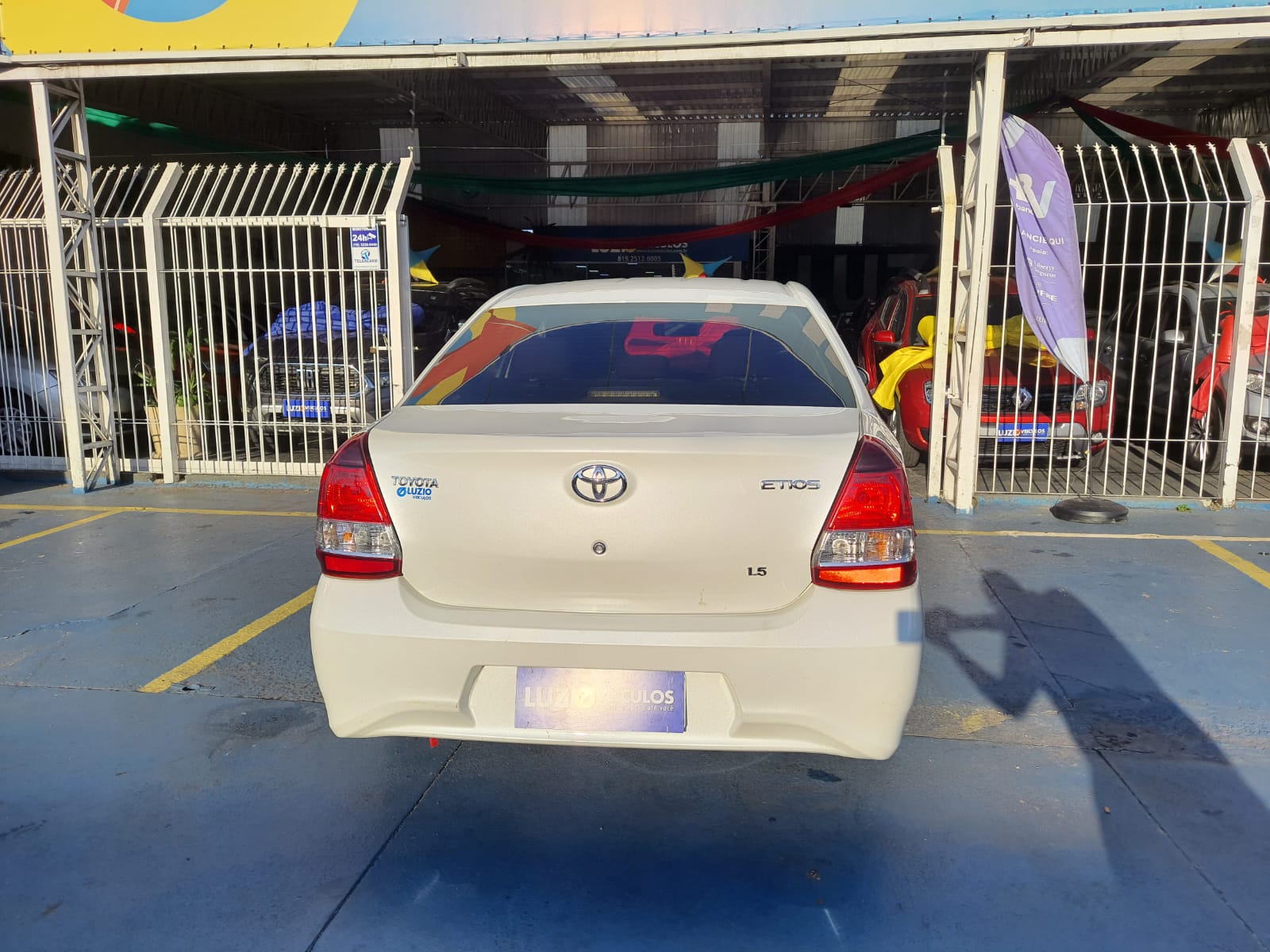 Toyota Etios Sedan X 1.5  Flex 