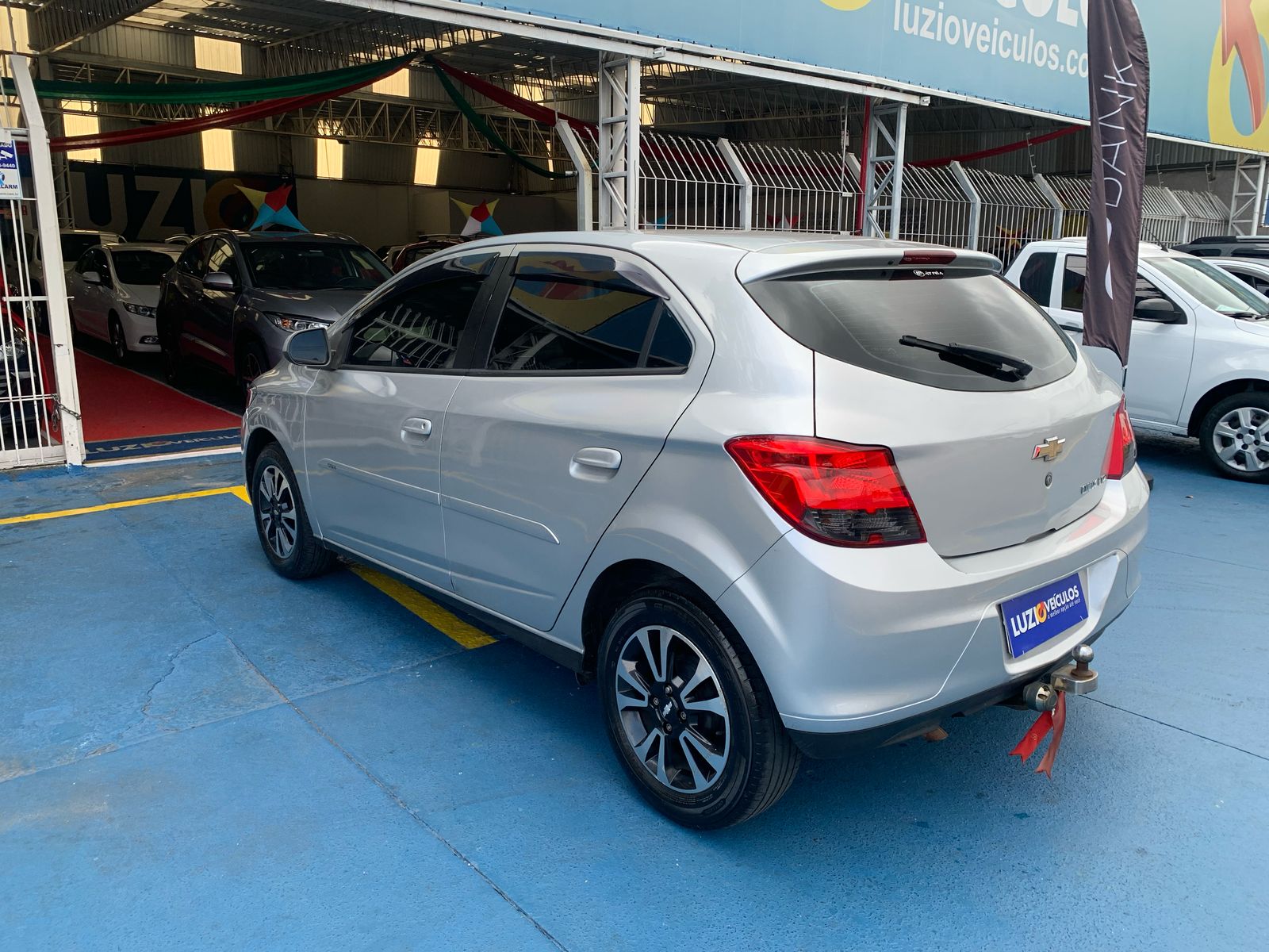 Chevrolet Onix HATCH LTZ 1.4 8V FlexPower 5p Mec.