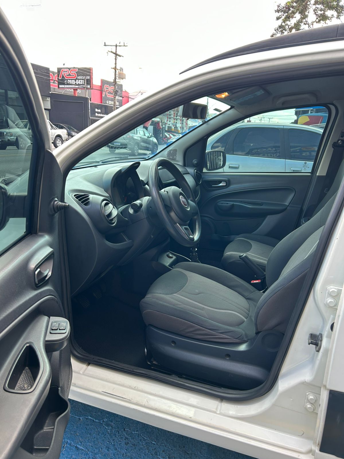 Fiat Uno Way 1.0 8V  Flex  4p