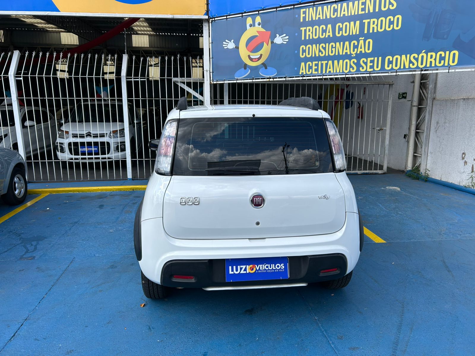 Fiat Uno Way 1.0 8V  Flex  4p