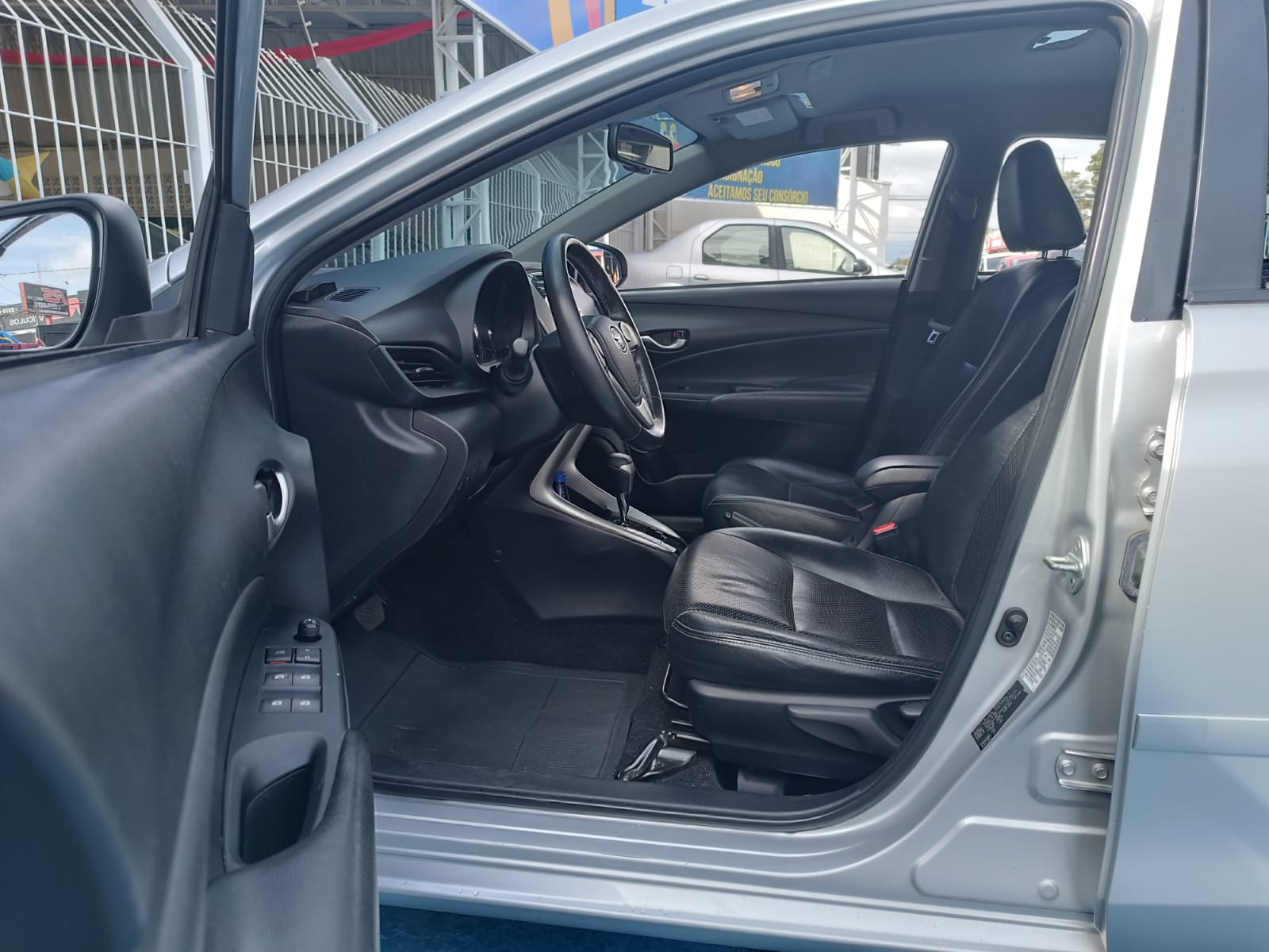 Toyota Yaris Sedan 1.5 XL CVT  Flex 