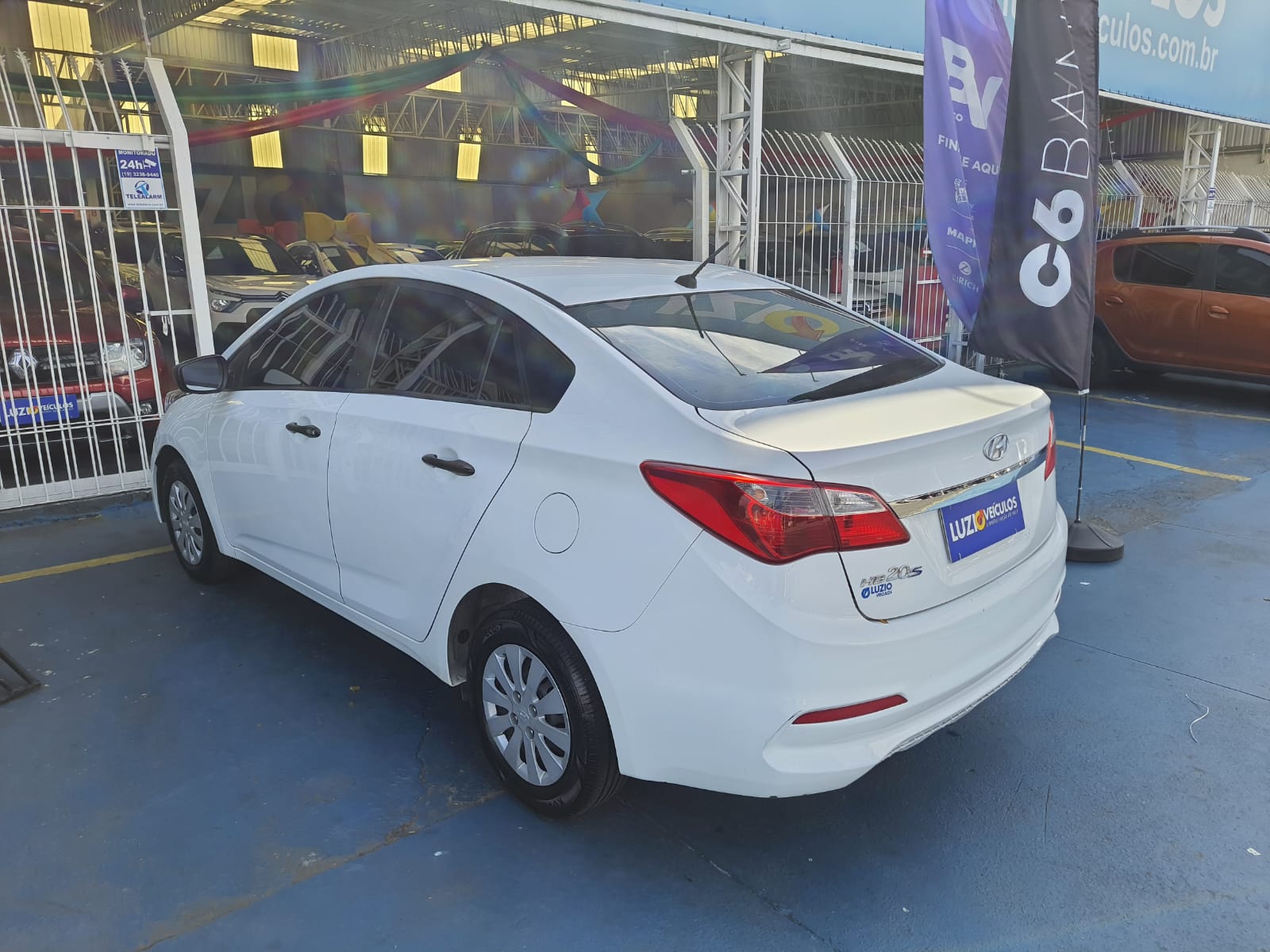 Hyundai HB20S 1.0 Unique  Flex 