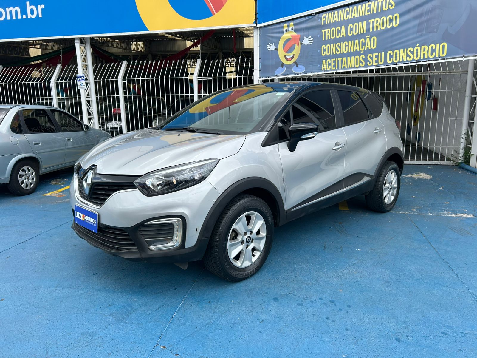 Renault Captur Life 1.6 CVT  Flex   PCD 