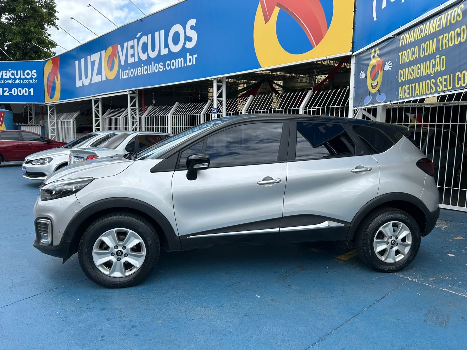 Renault Captur Life 1.6 CVT  Flex   PCD 