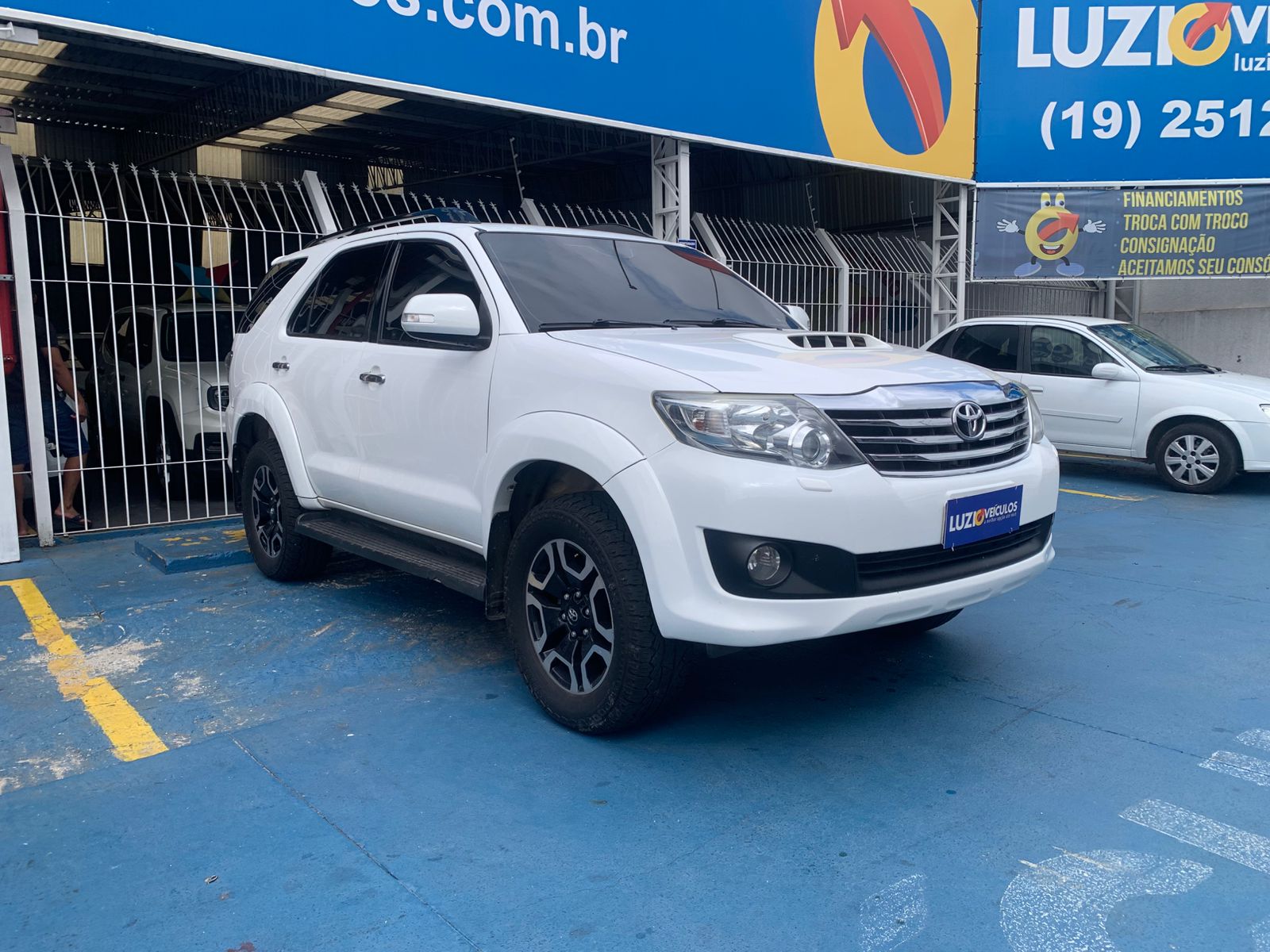 Hilux SW4