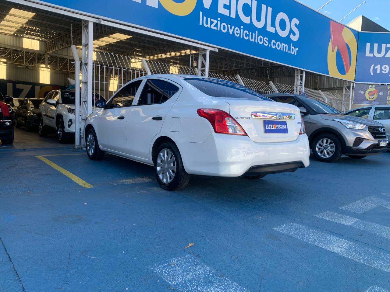 Nissan Versa 1.6 16V V-Drive Special Edition CVT  Flex 