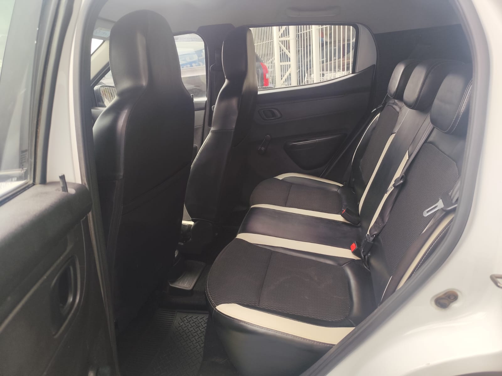 Renault Kwid Intense 1.0 12v SCe  Flex 