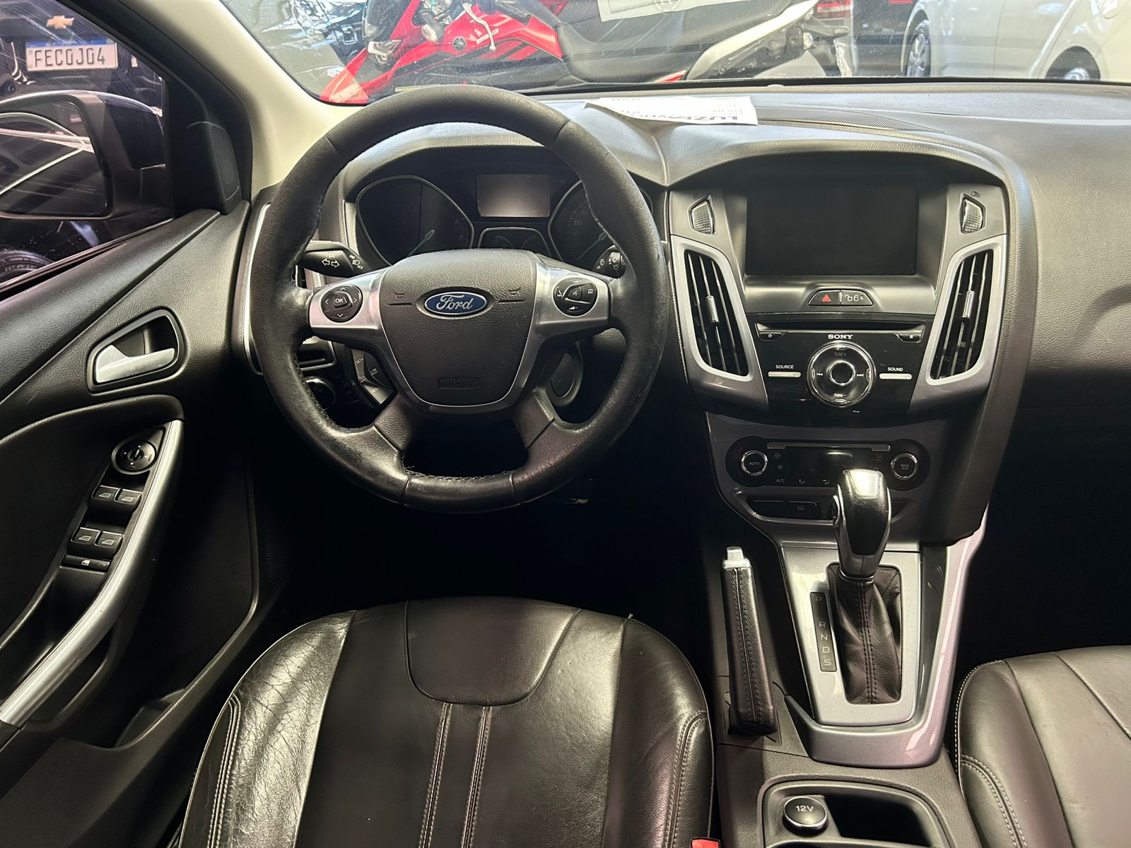 Ford Focus Hatch Titanium Plus 2.0 16V PowerShift