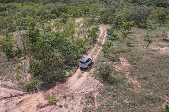 SUV mais vendido no Brasil quer encarar pau, pedra e o que estiver no caminho mesmo sem motor turbodiesel. Será que o 1.3 GSE o substitui à altura? 